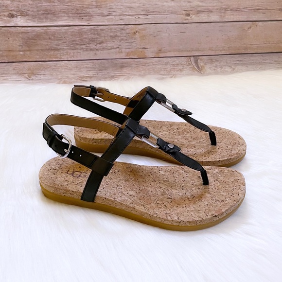 UGG Shoes - UGG Aleigh Black Leather Thong Strap Sandals